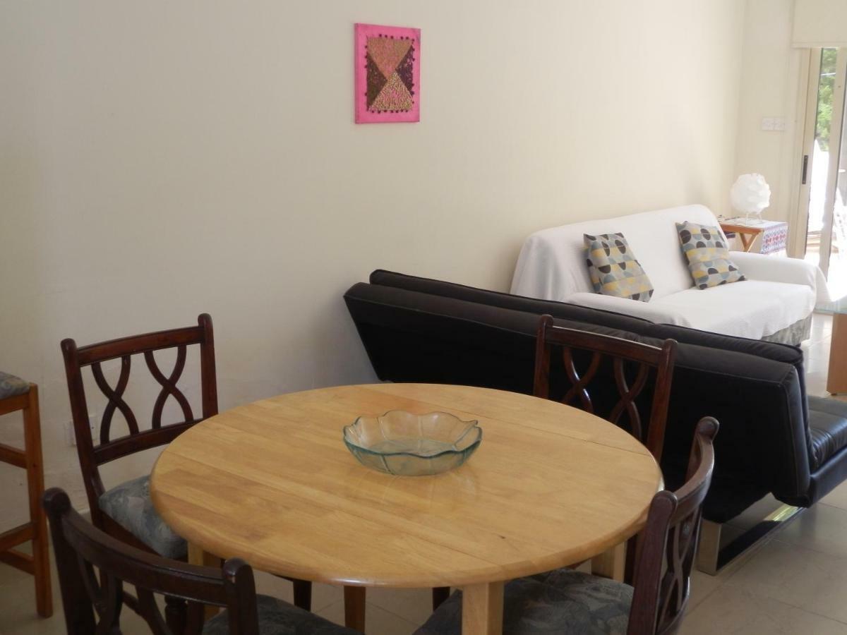 Byreva Apartments Paphos Eksteriør billede